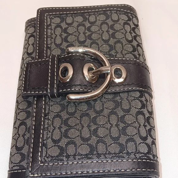 Coach Signature Jacquard Leather Envelope Buckle Bifold Wallet Zip - Picture 8 of 8